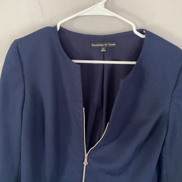 Blazer - Picture 1 of 2